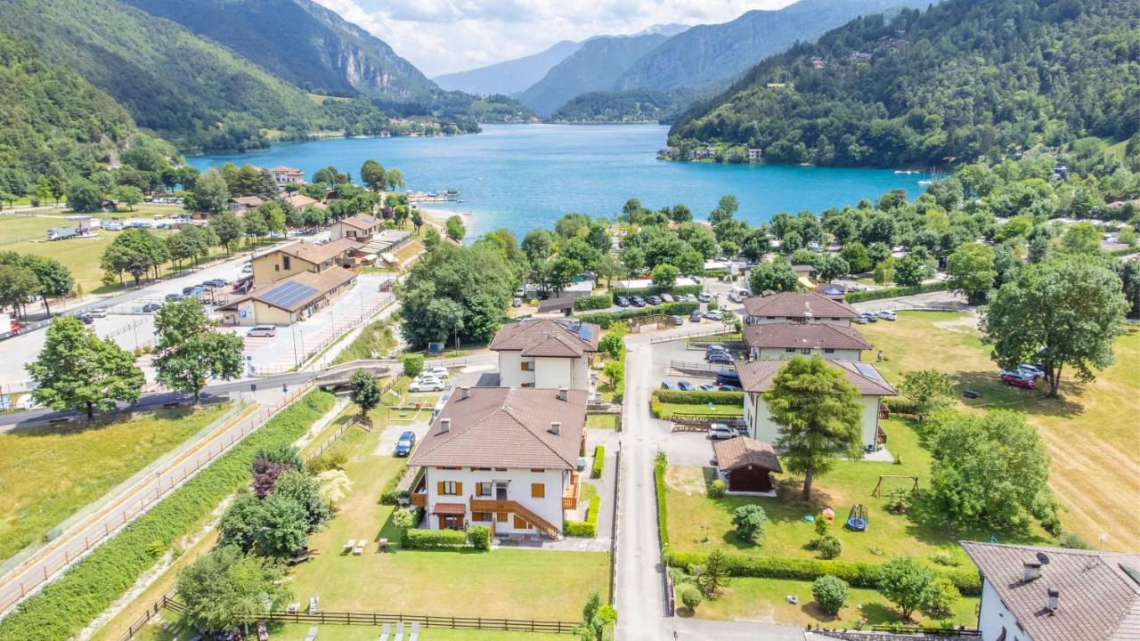 Casa Lucia Lägenhet Pieve Di Ledro Exteriör bild