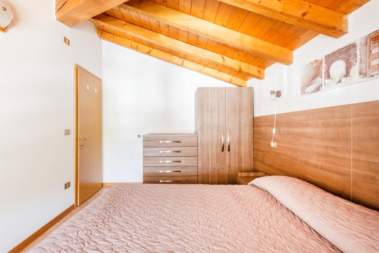 Casa Lucia Lägenhet Pieve Di Ledro Exteriör bild