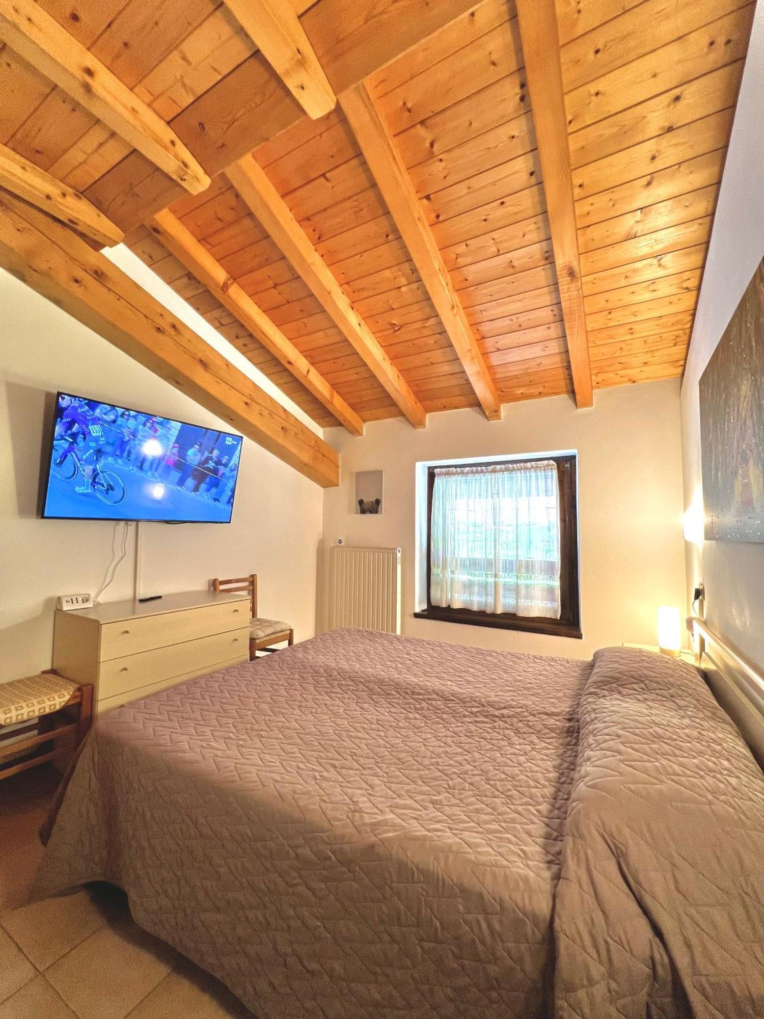 Casa Lucia Lägenhet Pieve Di Ledro Exteriör bild