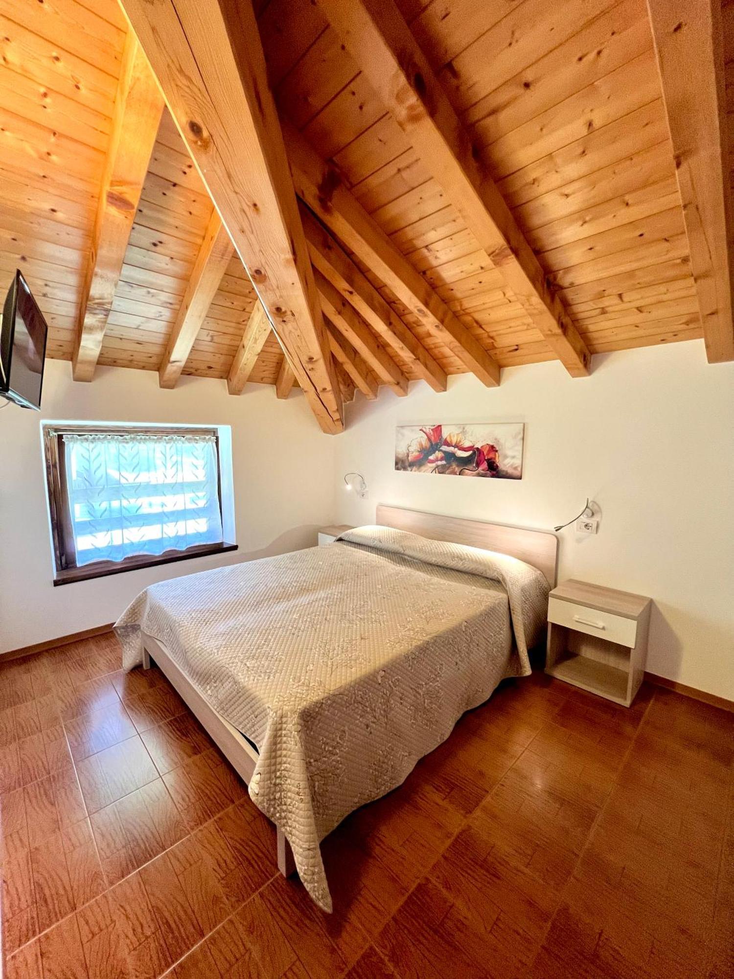 Casa Lucia Lägenhet Pieve Di Ledro Exteriör bild
