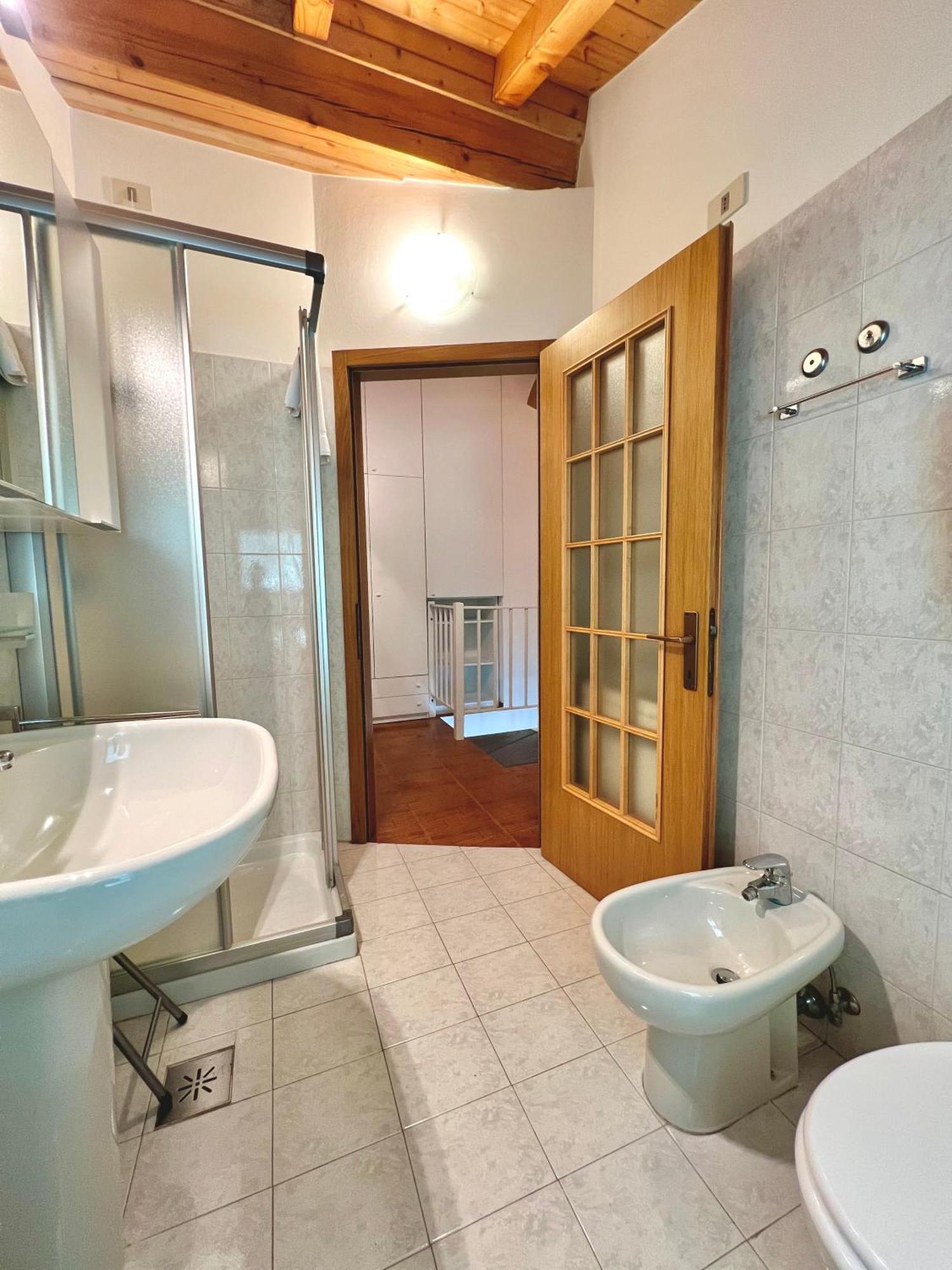 Casa Lucia Lägenhet Pieve Di Ledro Exteriör bild